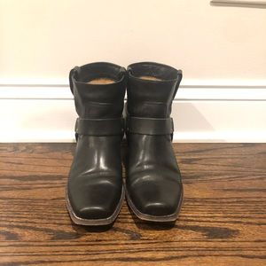 Frye Harness Short 8R Black Boot